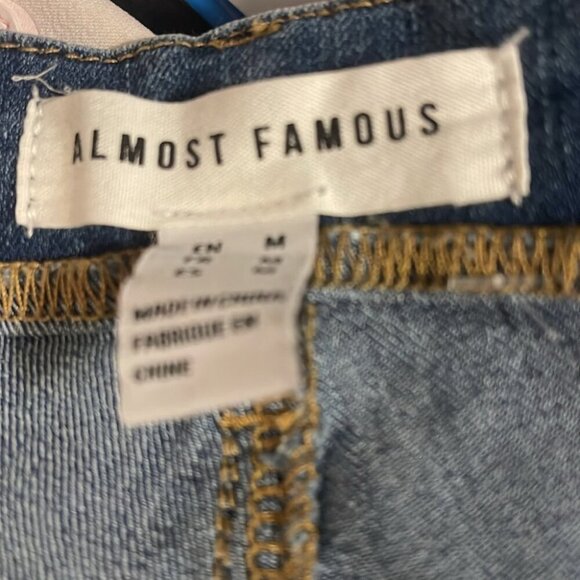 Almost Famous casual stretch trendy pockets denim jogger cargo style jeans M - Picture 4 of 5